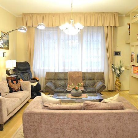 Classic Flat At Basilica Budapeste Exterior foto