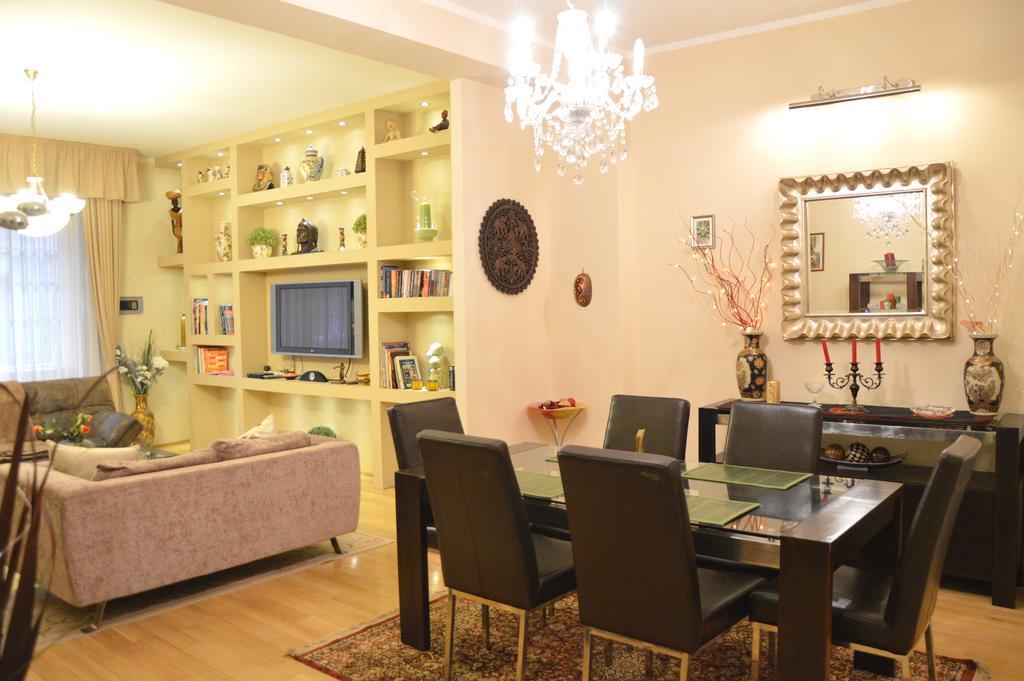 Classic Flat At Basilica Budapeste Exterior foto
